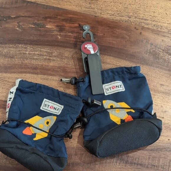 Stonz Navy Rocket Booties - Picture 1 of 7